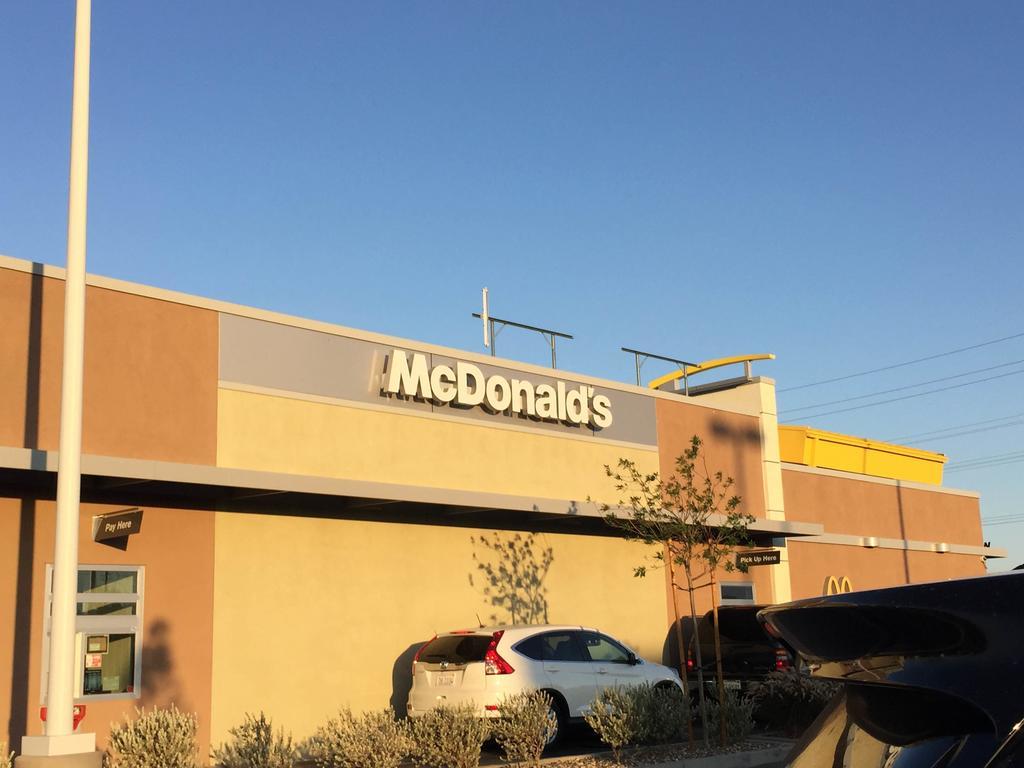 California Inn Hotel And Suites Adelanto Us 395 외부 사진
