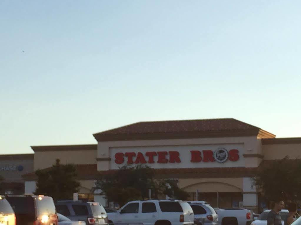 California Inn Hotel And Suites Adelanto Us 395 외부 사진